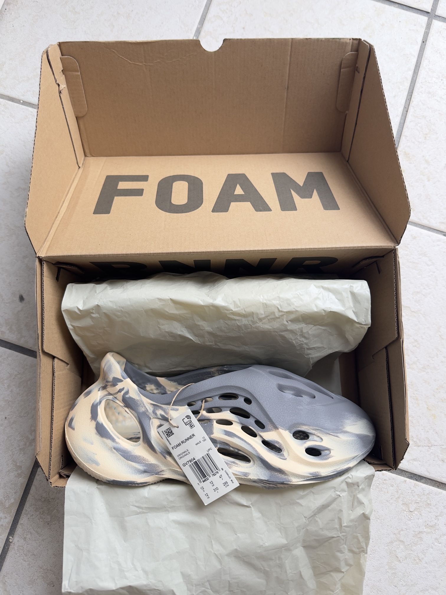 Adidas Runner Foam Runner Size 12