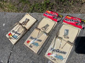 Large. Rat / Chipmunk Traps
