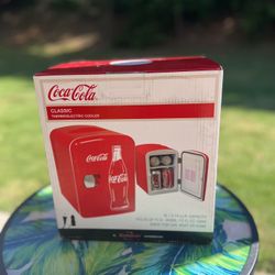 Coca Cola Mini Refrigerator Fridge 