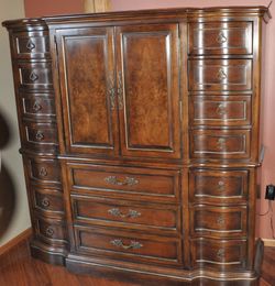 Drexel Heritage King size sleigh bed, two night stands, and an armoire