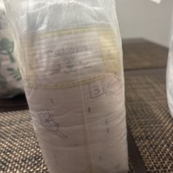 Pampers Size 3 