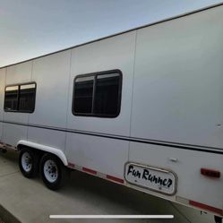 28' Toy Hauler RV, Holds 4 Seat RZR, SXS, UTV