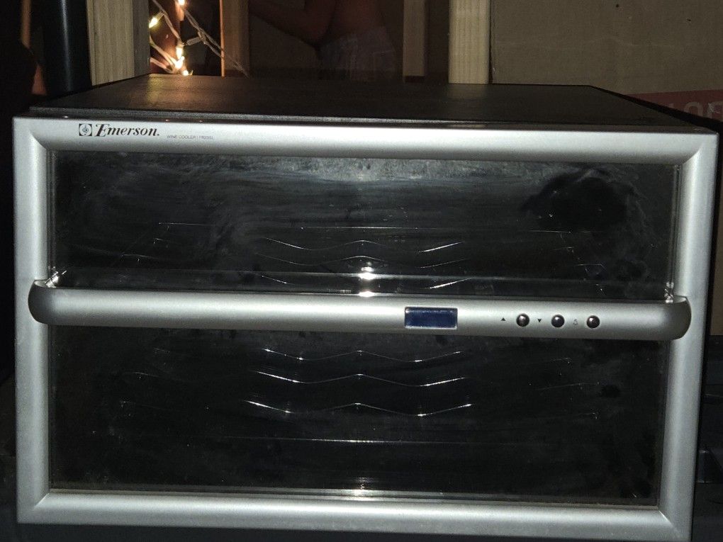 Emerson Wine Cooler Excellent Condition
