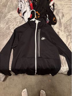 Nike Zip Up - Black
