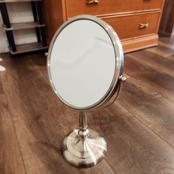 BINO "The Beauty Queen" 9-Inch Double-Sided Vanity Mirror. 17 inch height, great condition
