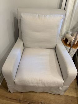 RH Belgian slope arm glider/swivel chair