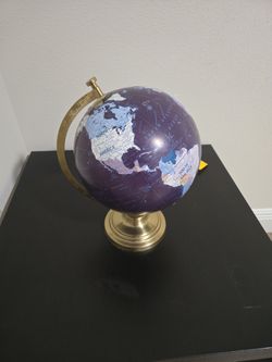 Designco Small Desktop Globe