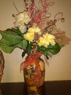 DESIGNS BY DIANA, INDIVIDUALLY INSPIRED FLORAL ARRANGEMENTS