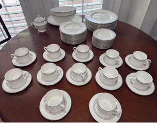 Lenox China- Kensington Square-52 pieces