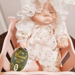 Vintage Baby Doll with music