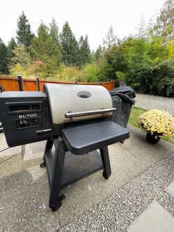 FS: Louisiana SL700 Smoker BBQ Pellet Grill ** Traeger Pit Boss **