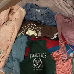 Women’s Trendy Clothing Bulk Lot – Small / Medium – Reseller Bundle