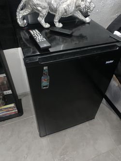 Haier mini fridge