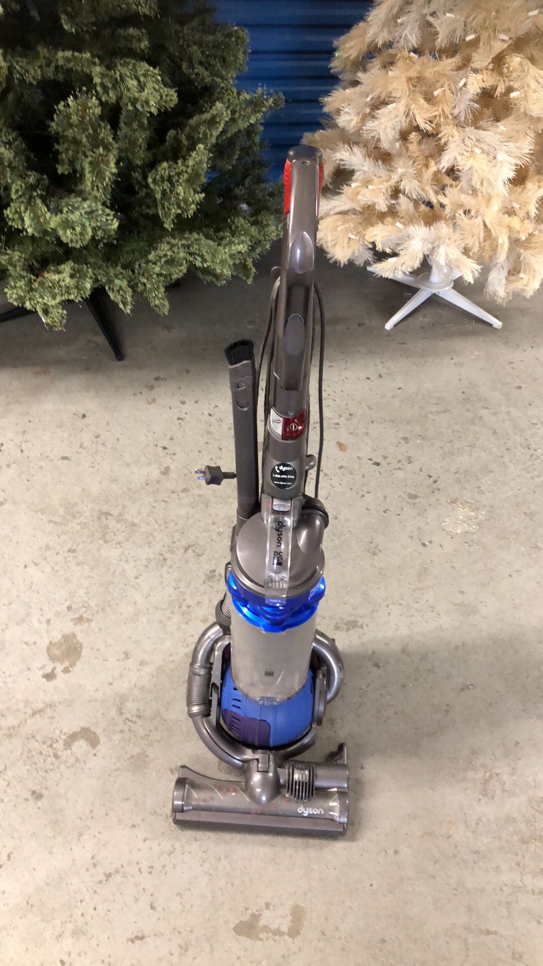 Dyson good working condition vacuum
