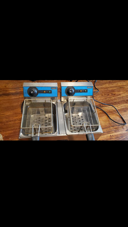 USED UNIWORLD TABLETOP DEEP FRYER