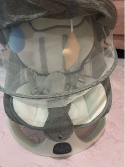Baby bouncer/vibrating chair