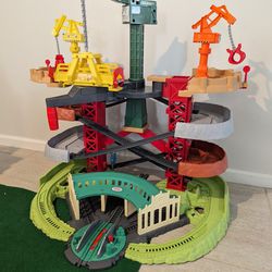 Fisher-Price Thomas & Friends Trains & Cranes Super Tower (GXH09)