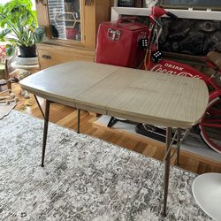 Vintage Dining Table Not Formica Doesn’t Fold