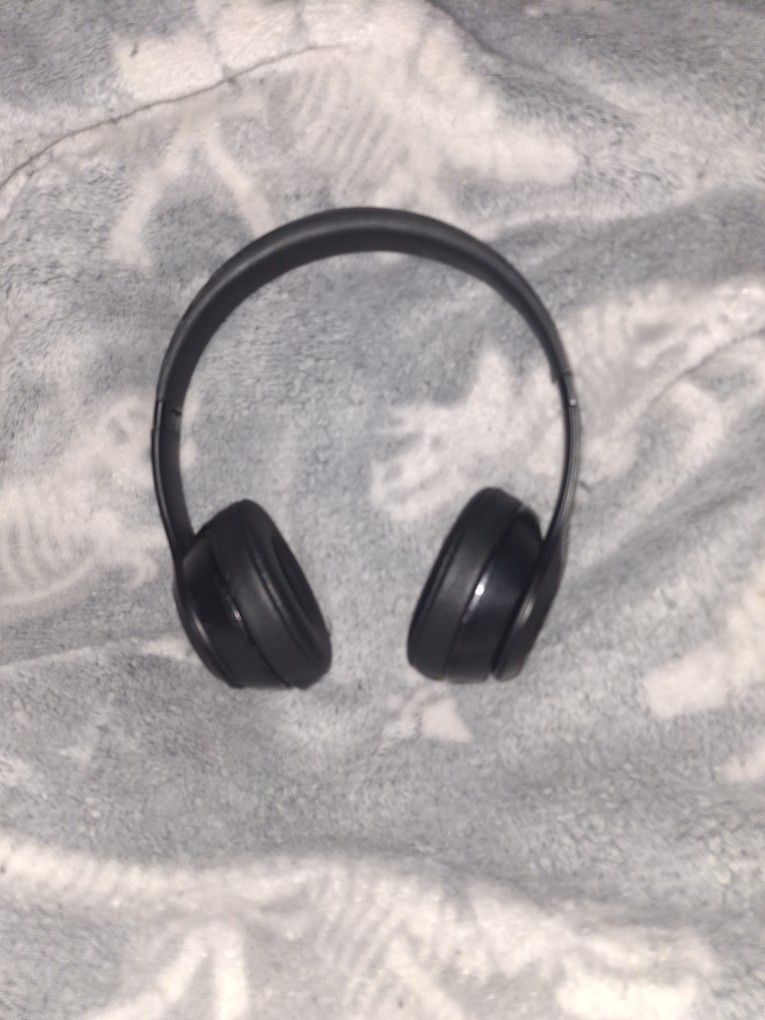 Beats Solo 4 Bluetooth Wireless Headphones