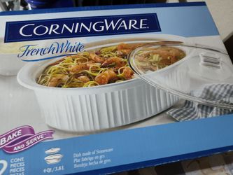4 qt Corningware bake and serve dish with cover