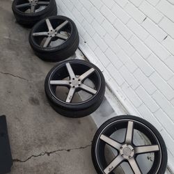 19s Niche Rims And 35 Zr 19 Tires