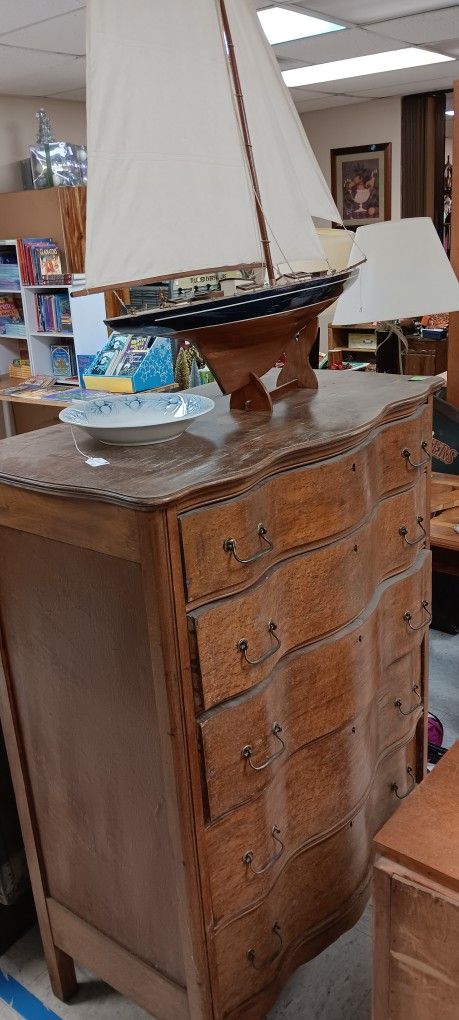 Antique Vintage Furniture 