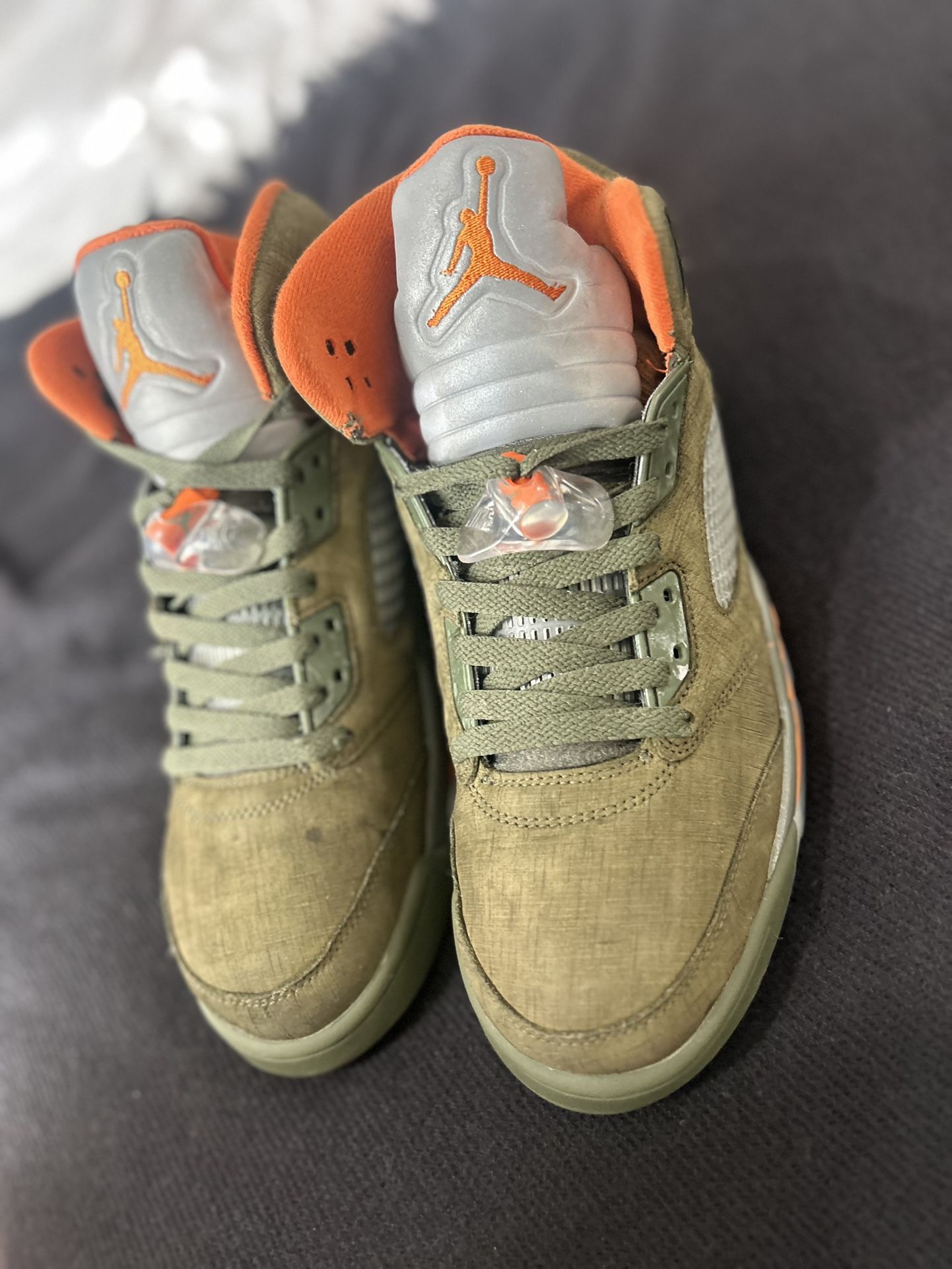 Air Jordan Olive Size 10m.    89$