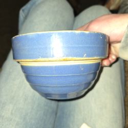 Vintage Yellow Ware Cobalt Blue Nesting Bowl w/ Beehive Sides 5” Wide USA