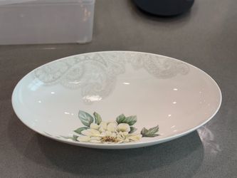 Villeroy & Boch Quinsai Garden Oval Serving Bowl