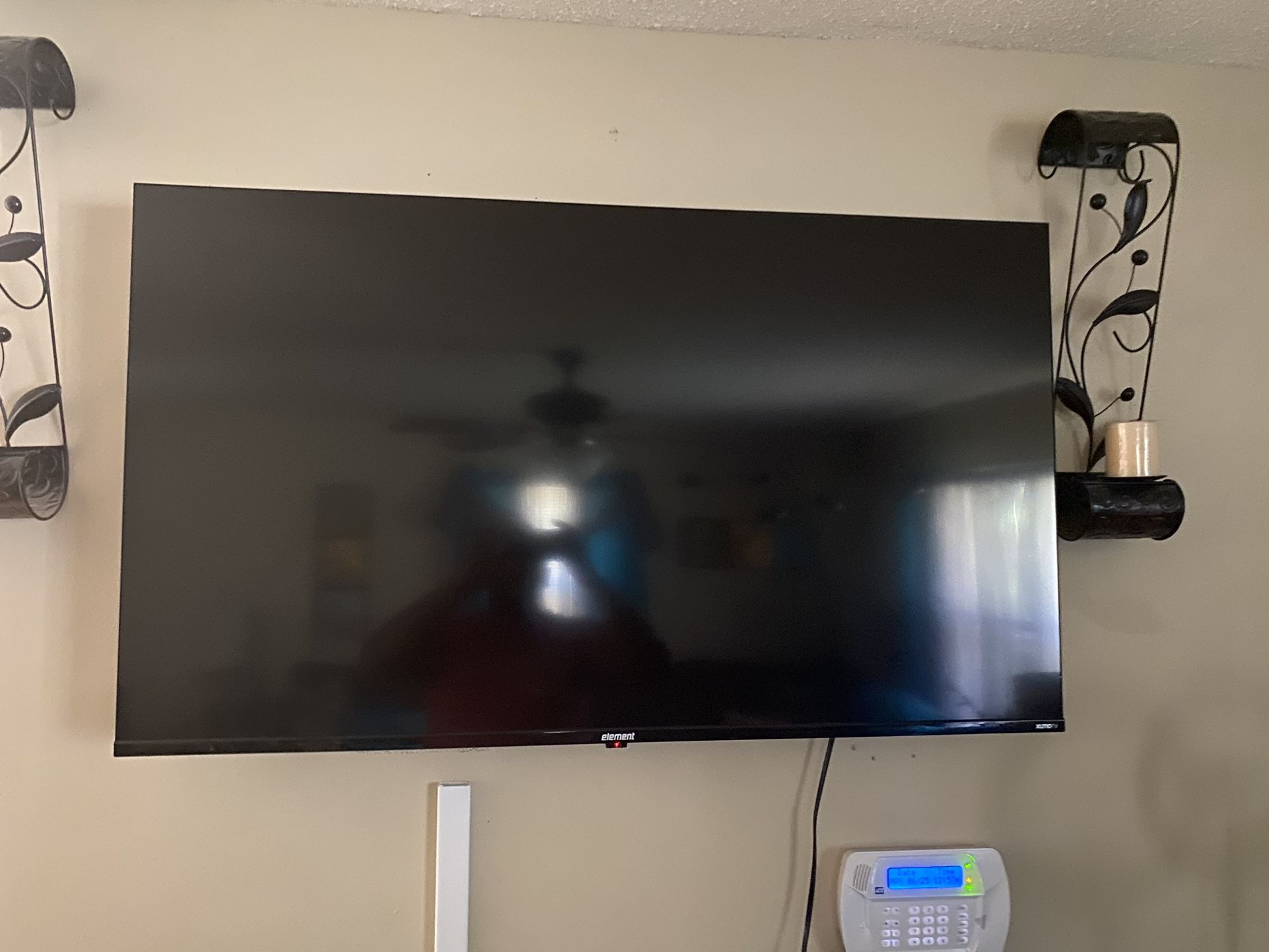 Element 43inch Tv Brand New