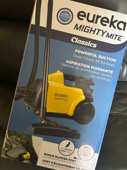 Eureka lightweight vacuum