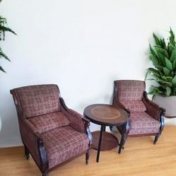 Beautiful Set Of Chairs And Table 