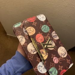 Louis Vuitton Crossbody bag