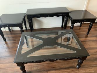 Living Room Tables 