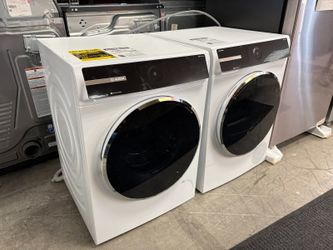 BOSCH 500 Series Front Load Washer & Electric Heat Pump Dryer Model # WGB24600UC & WQB245B0UC (Set of 2)