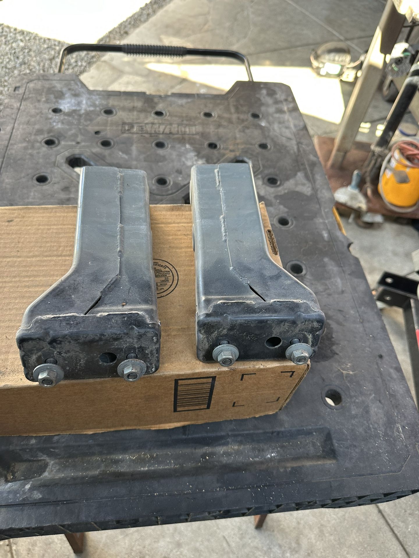 G8 Gt 2009 ( Rear Bumper Absorber Brackets )