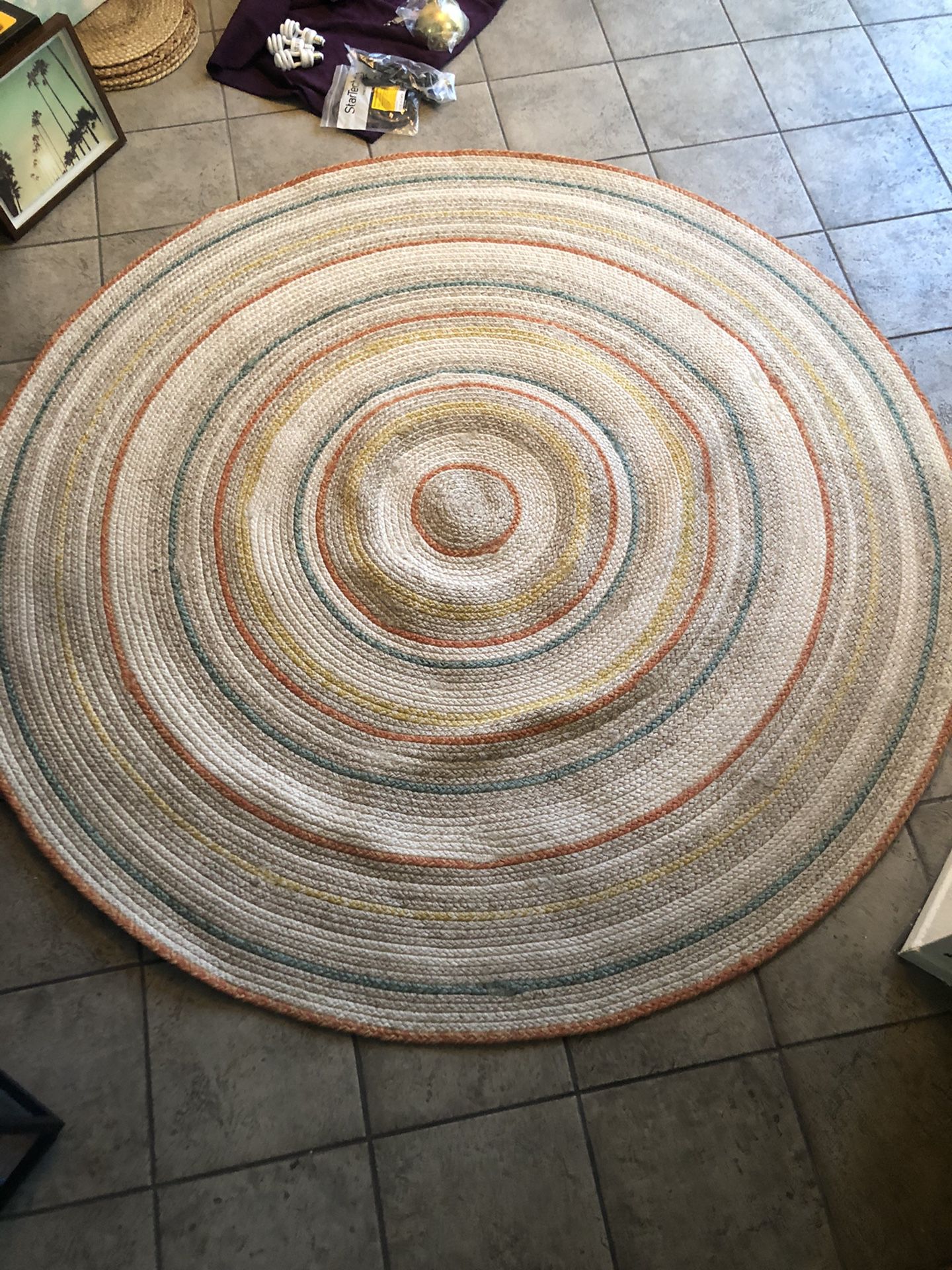 Area rug - round