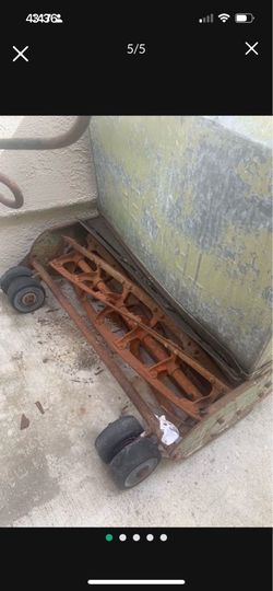 Trimmer 30” And Basket.