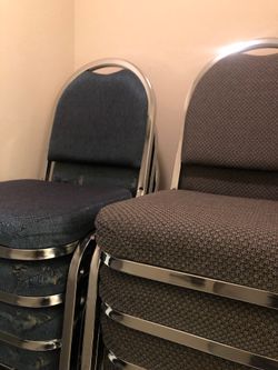 Cloth chairs must sell