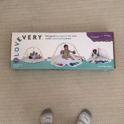 Brand New - Lovevery Play Gym