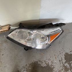 2013/14/15 Chevrolet Traverse Left Headlight 