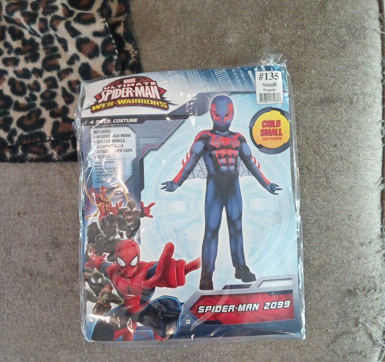Halloween Costume For Sale - Ultimate Spiderman Web Warriors . 