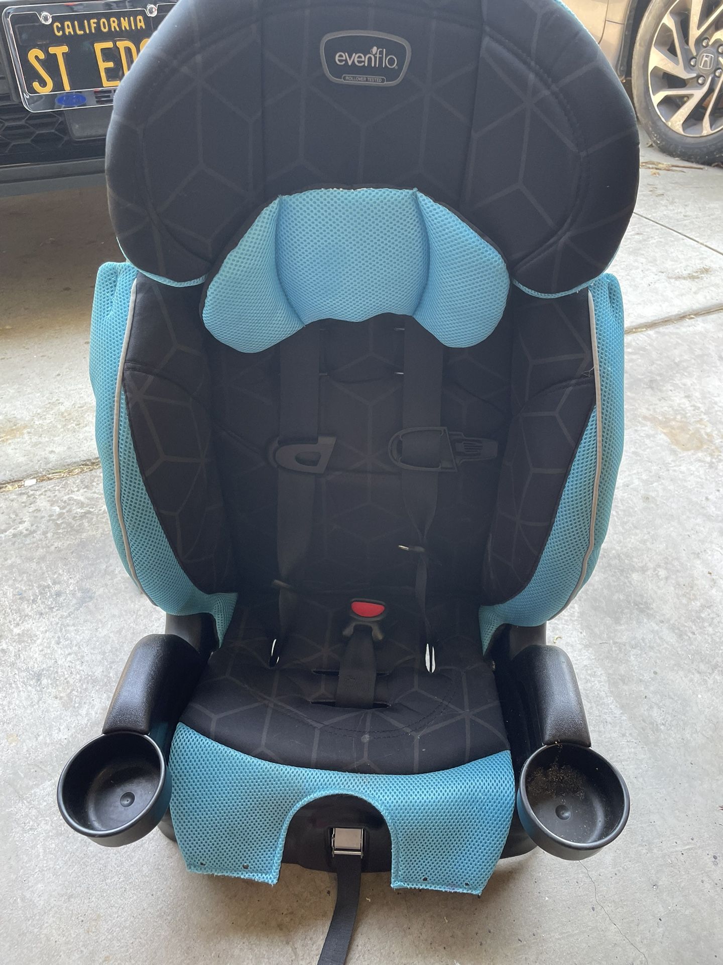 Evenflo car seat booster for Sale in Loma Linda, CA - OfferUp