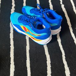 PUMA Men’s The Smurfs Playmaker Pro Basketball Shoes