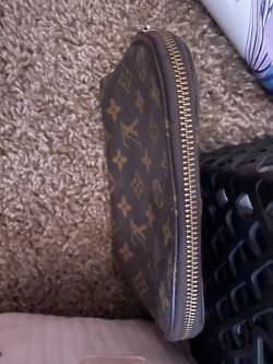 louis vuitton makeup bag  Thumbnail