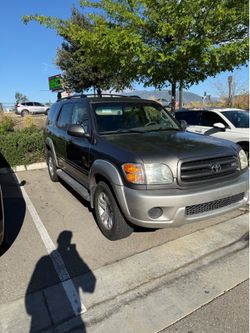 Toyota Sequoia SR5 2WD
