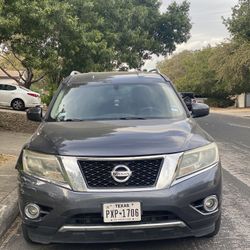 2014 Nissan Pathfinder SL
