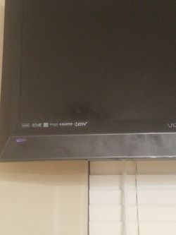 32 inch Flat flat screen t.v