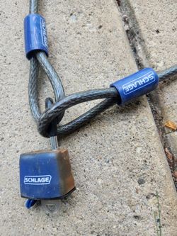Schlage Cable With Hoop Ands Key Pad Lock 