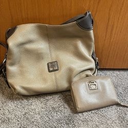Dooney & Bourke Purse & Wallet
